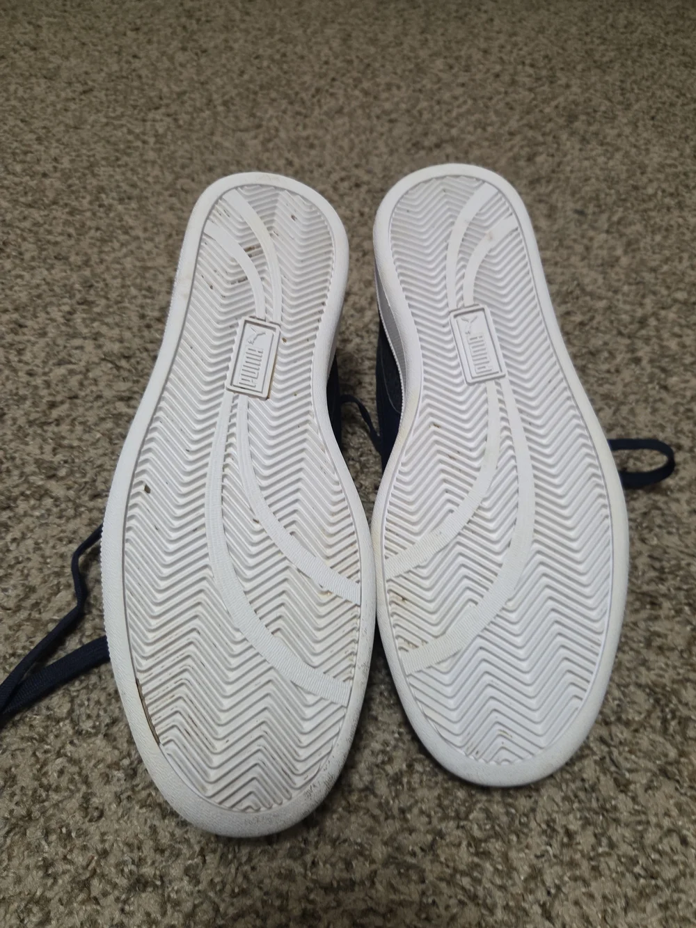 size 9 MEN'S PUMA SMASH KNIT BLUE navy CASUAL SHOES
